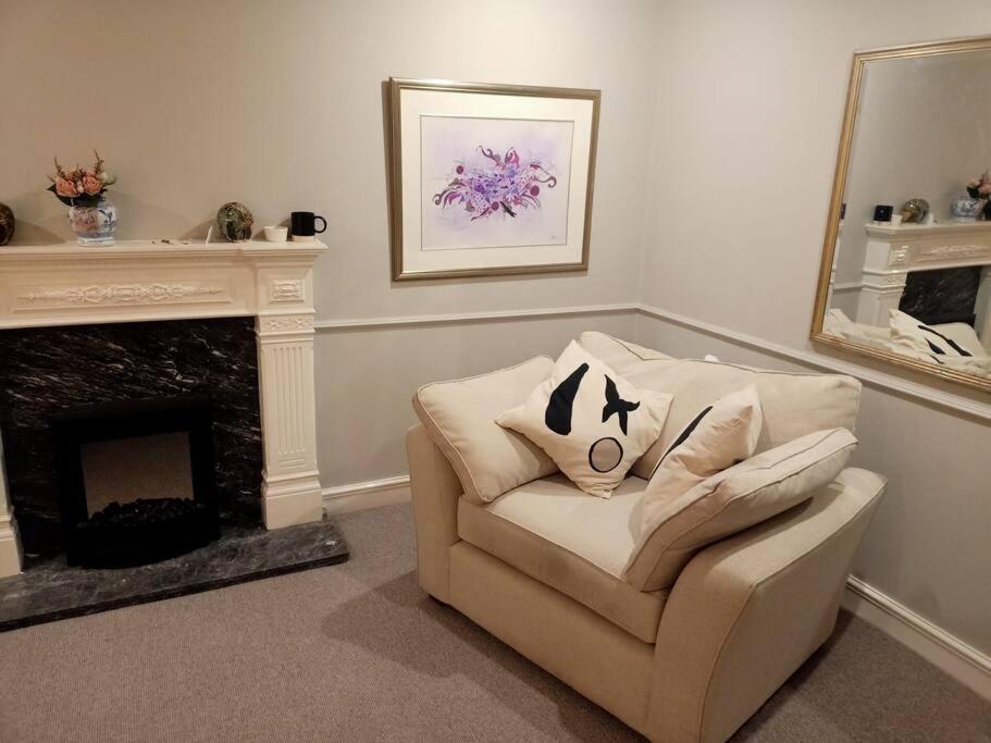 Lotus House Daire Needingworth Dış mekan fotoğraf